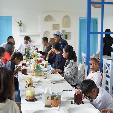 Anjo Maumere Hotel & Restaurant Ngoại thất bức ảnh