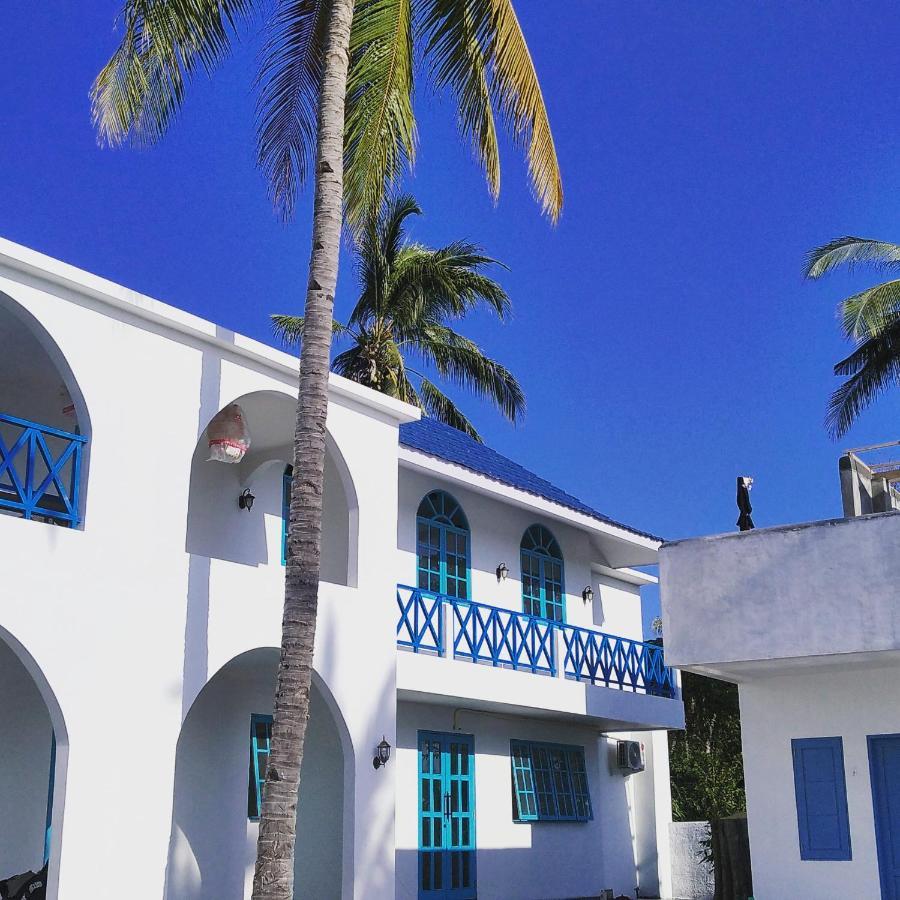 Anjo Maumere Hotel & Restaurant Ngoại thất bức ảnh