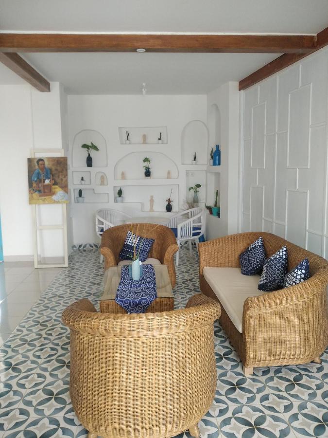 Anjo Maumere Hotel & Restaurant Ngoại thất bức ảnh