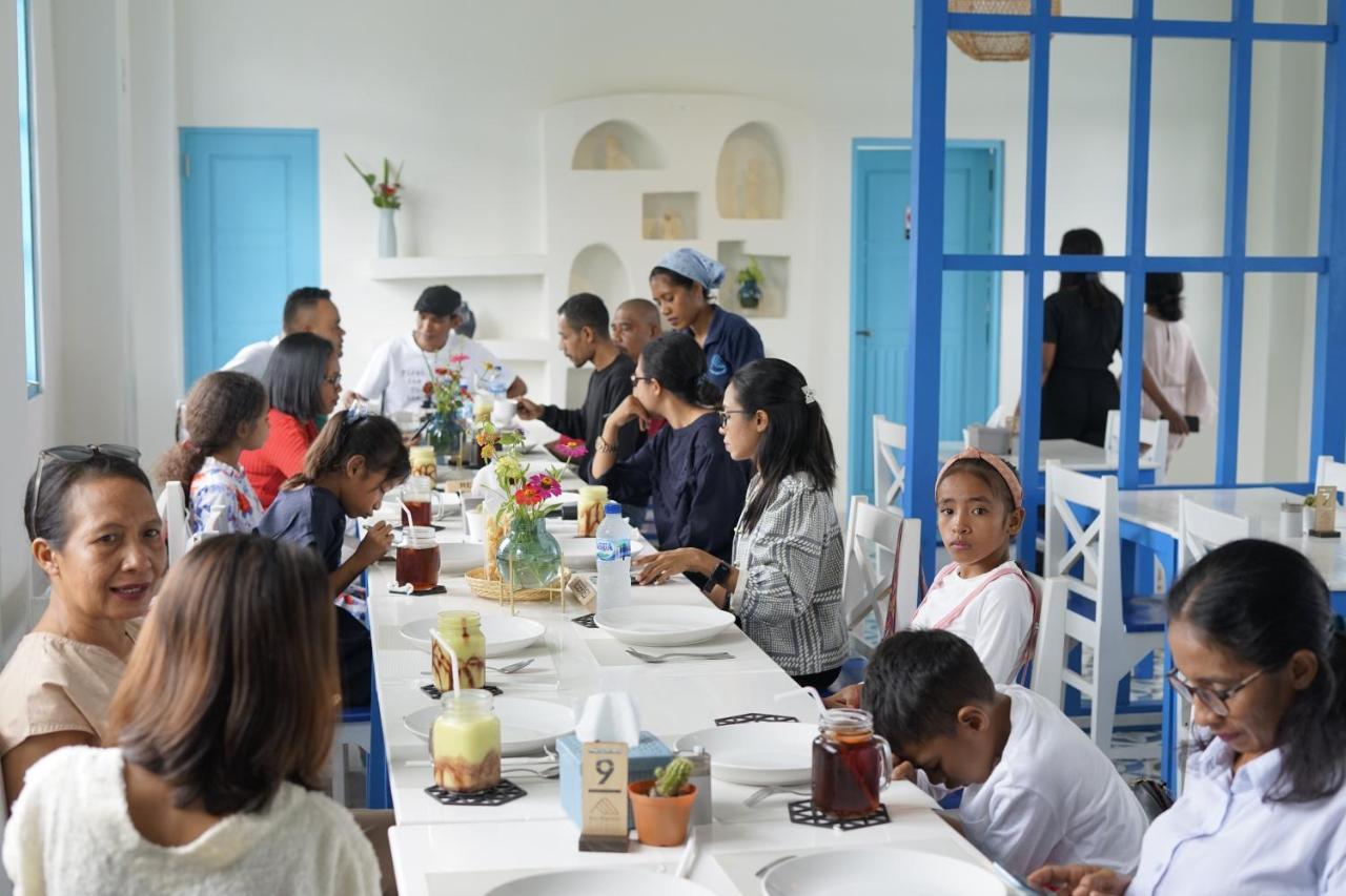 Anjo Maumere Hotel & Restaurant Ngoại thất bức ảnh