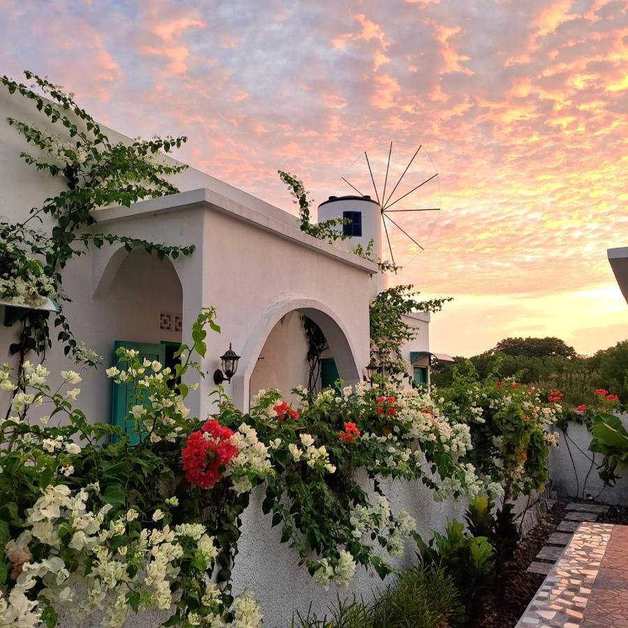 Anjo Maumere Hotel & Restaurant Ngoại thất bức ảnh
