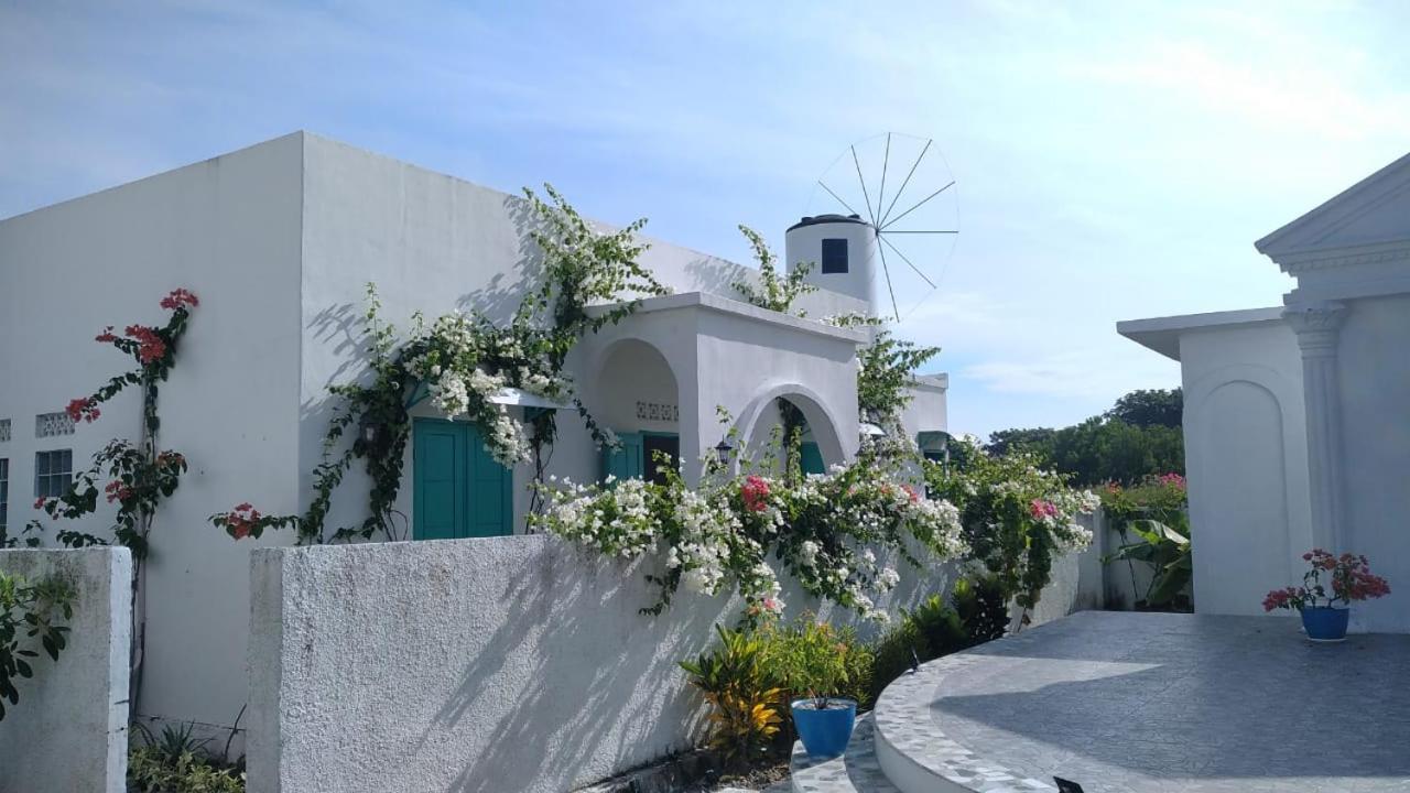 Anjo Maumere Hotel & Restaurant Ngoại thất bức ảnh